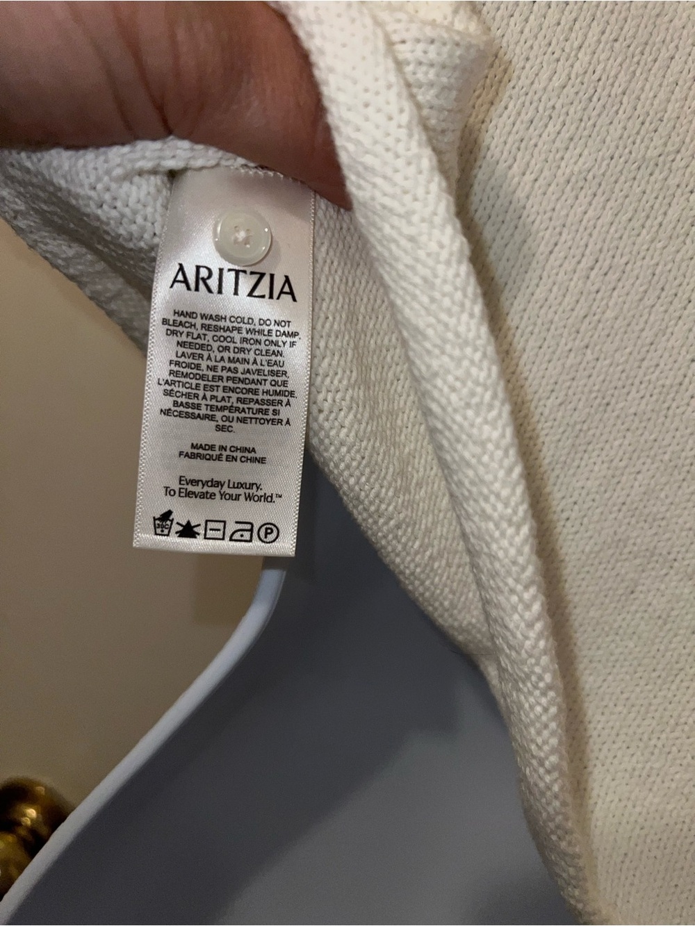 Aritzia Cream Knit V-Neck Button-Front Tank - Picture 7 of 8
